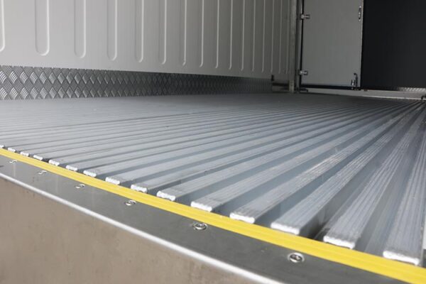 U Shape Ventilation Grooves for Refrigerated Truck Flooring - Image 4
