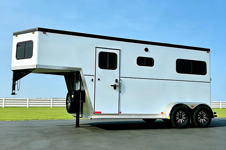 Customized Gooseneck Horse Trailers