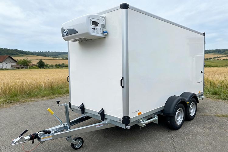 Dual-axis Mobile Freezer Trailers